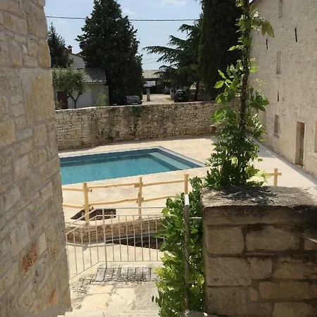 Arbalovija 1 Apartment Sivati